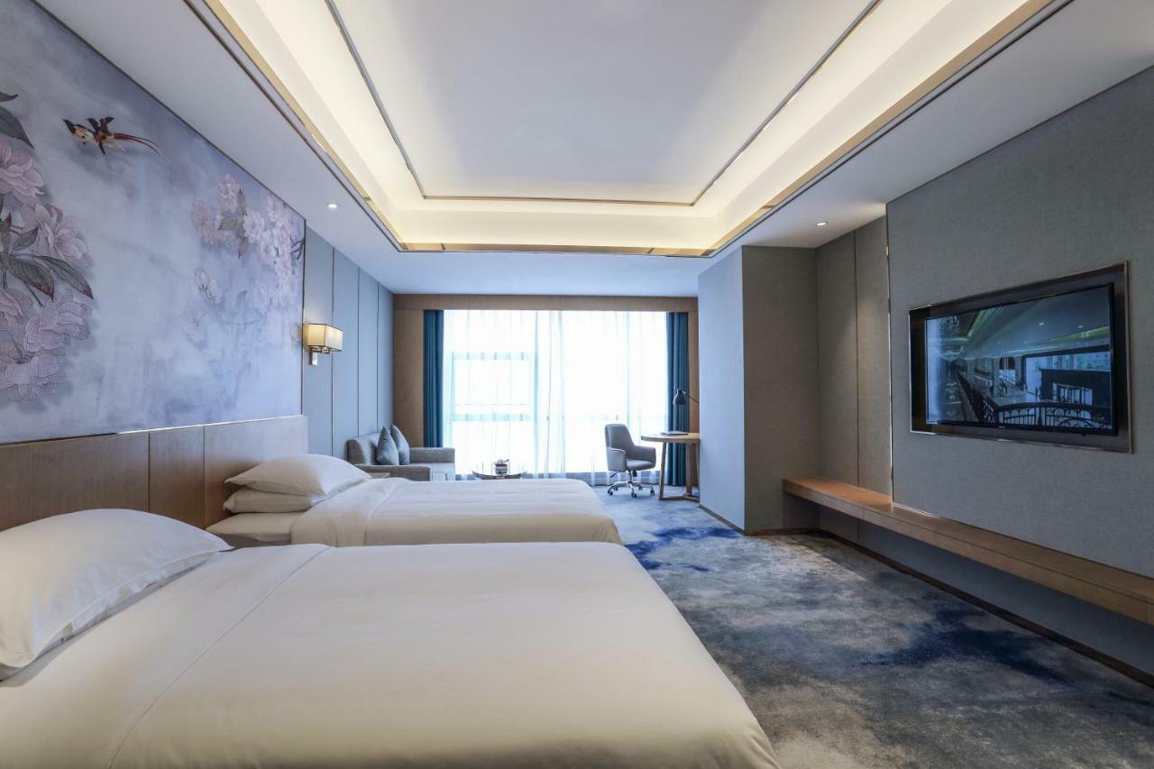 Venus Royal Hotel Foshan Kuiqi Road Metro Station Bagian luar foto